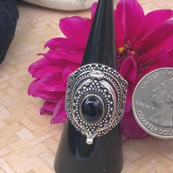 925 Sterling Black Onyx Poison Ring  Size 7 - Picture 6 of 7